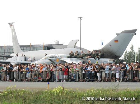 Tampere International Air Show 2010 by Stara.fi