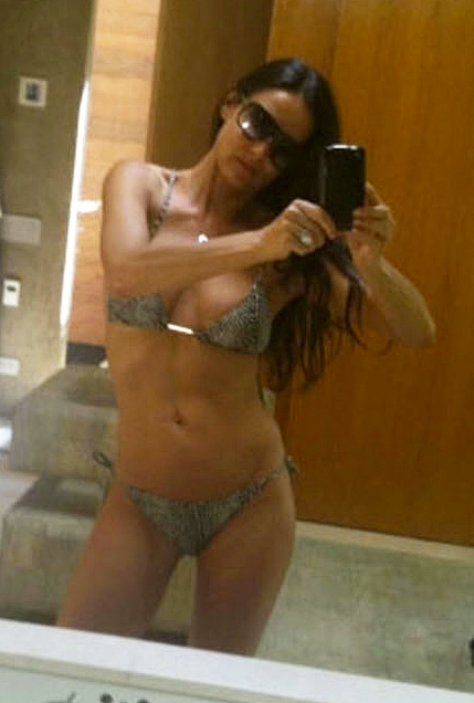 Demi Moore bikini