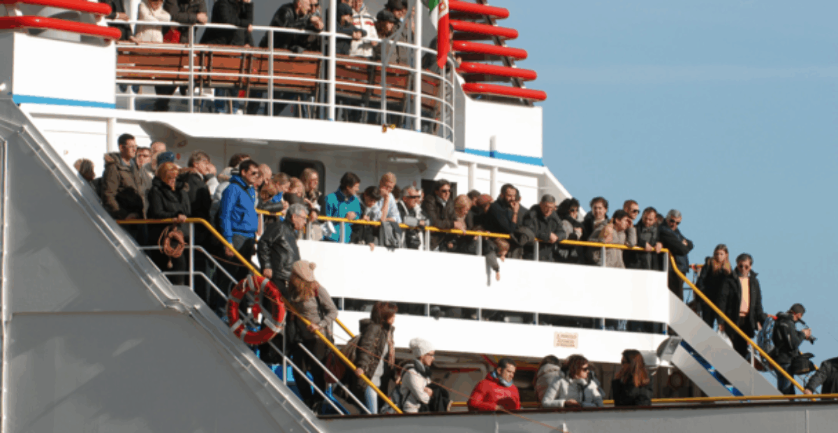 Norovirus levisi rajusti Karibian risteilyllä – 108 sairastui laivalla