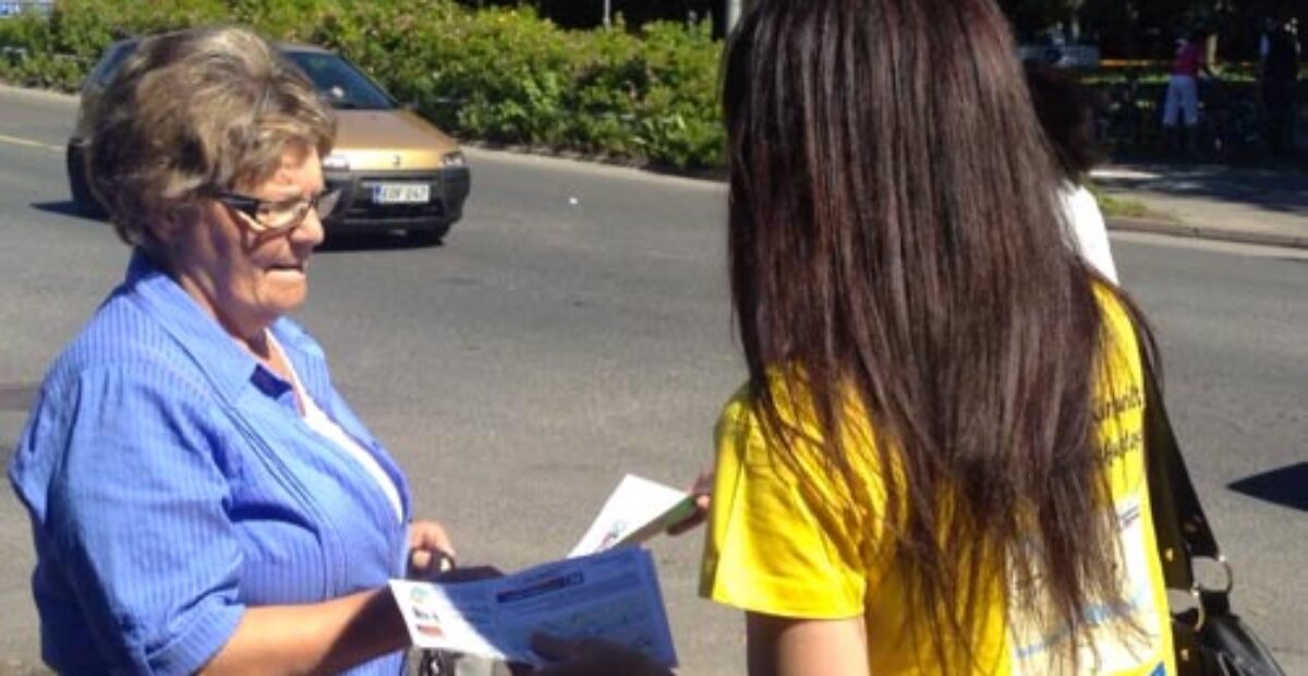 Promotytöt ihmetyttivät Pori Jazzeilla: ”Ilmaista olutta!?”