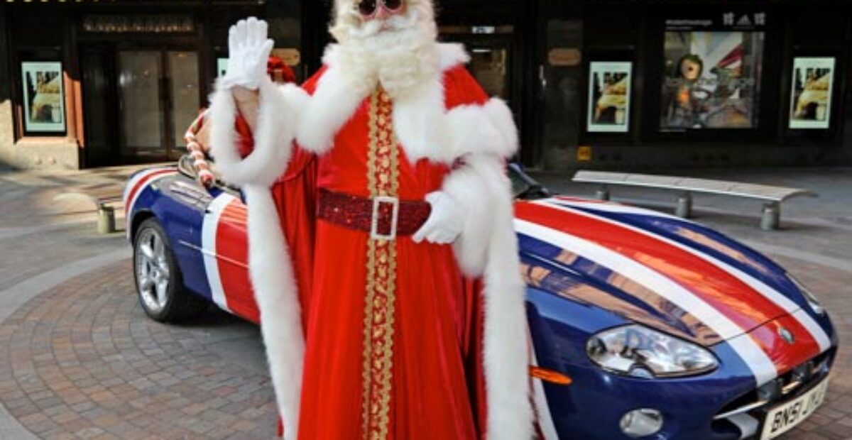 Ohhoh, tavaratalo avasi jo joulukauden – myös joulupukki paikalla! Katso kuvat