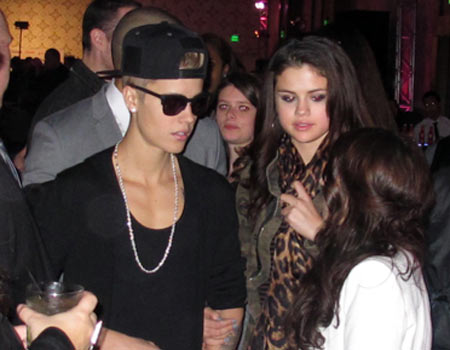 justinselena21112012b