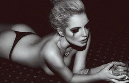 Kuva: Lockerz.com, Helen Flanagan