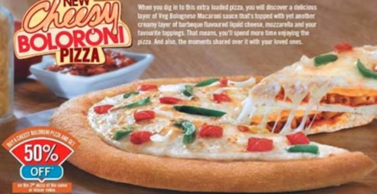 Hämmentävä pizza: Täytteenä makaronia
