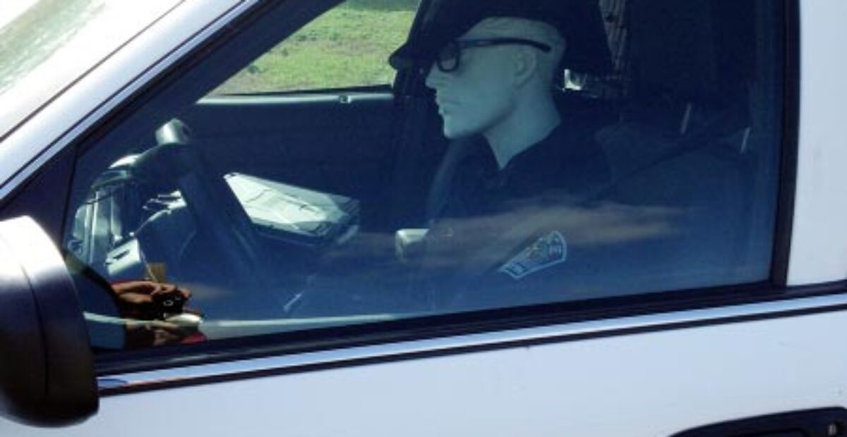 Näin poliisi pelottelee autoilijoita – lähikuva paljasti totuuden