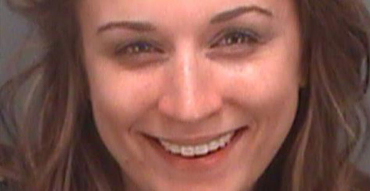 Kaunotar yritti selvitä rattijuopumuksesta – tarjosi poliiseille suuseksiä