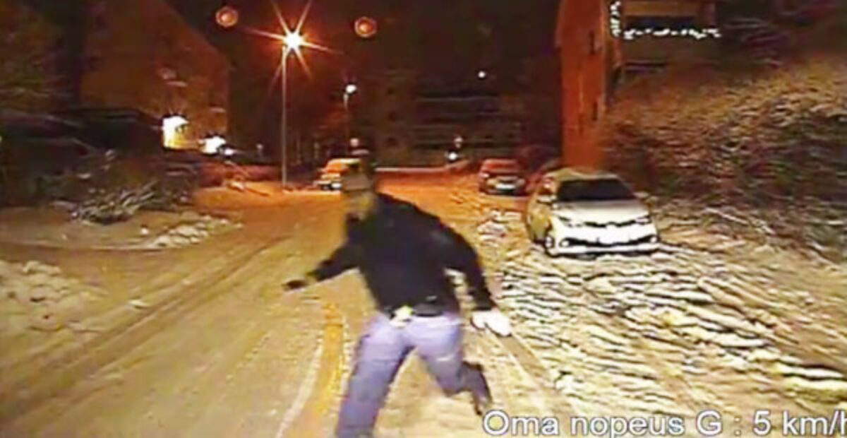 Poliisiauto karkasi alamäkeen Savonlinnassa – poliisi juoksi kiinni ja julkaisi videon