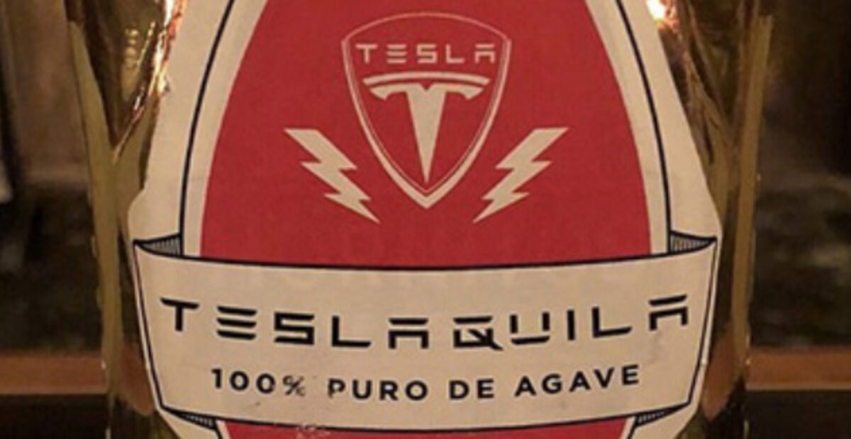 Aprillipilasta totta! Elon Musk lanseeraa Tesla-tequilan