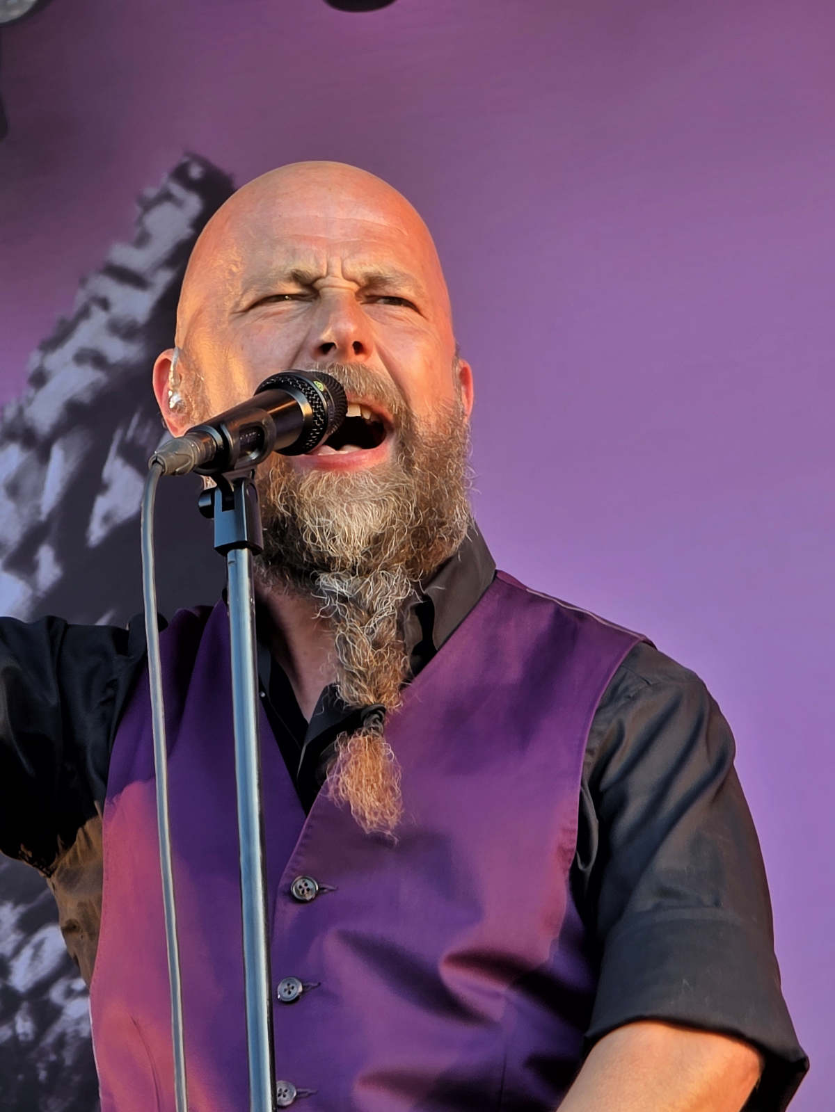 Vesterinen yhtyeineen