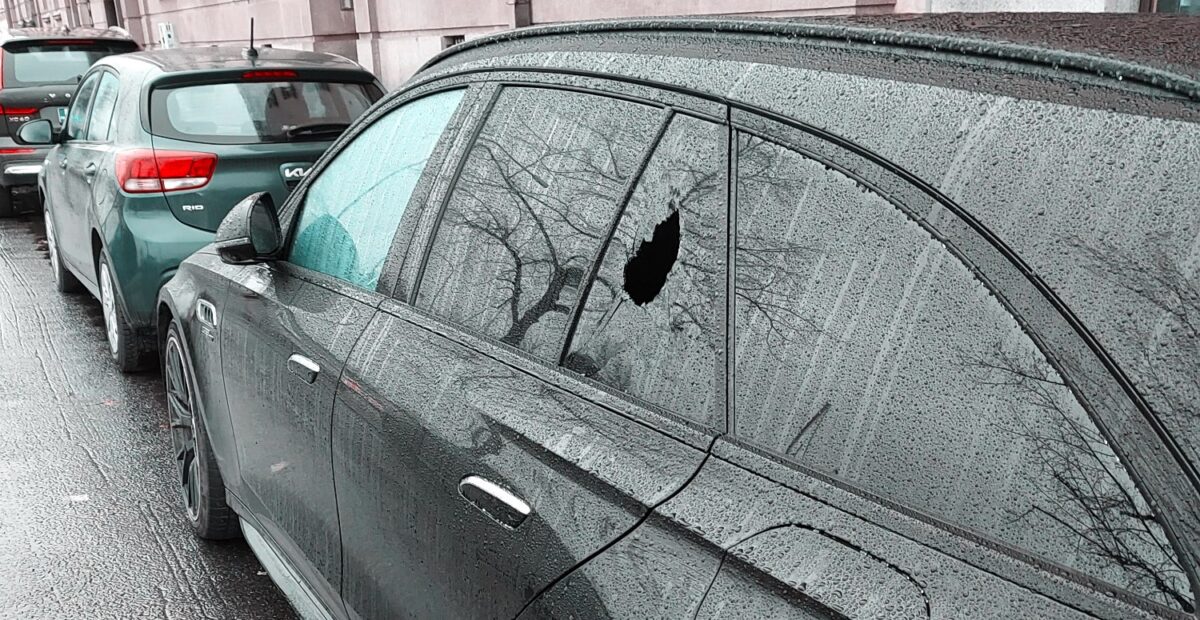 Miestä epäillään Helsingissä 16 automurrosta