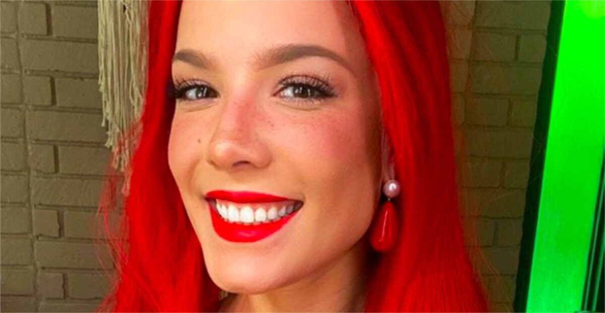 Halsey esitteli auliisti rantakuntoaan – kurvit veivät miesten huomion