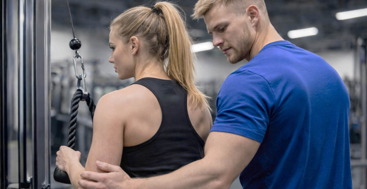 Demi Rosen yllä vain kangaskaistale – ei riittänyt peittämään ylävartaloa