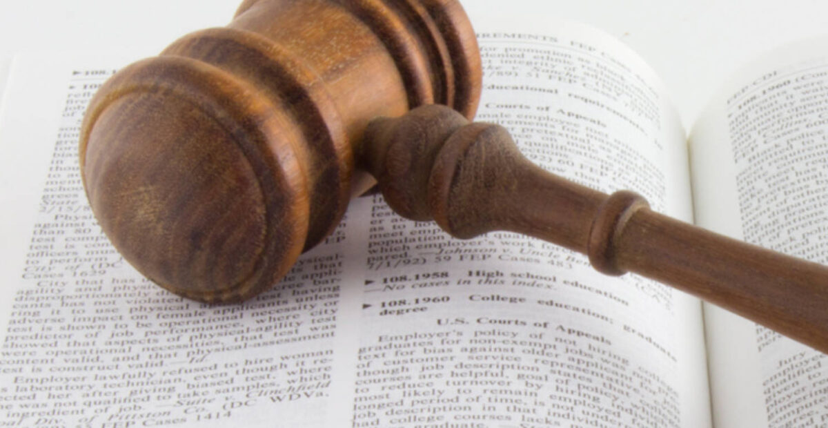 Täti haastoi 12-vuotiaan oikeuteen – poika tervehti liian voimakkaasti