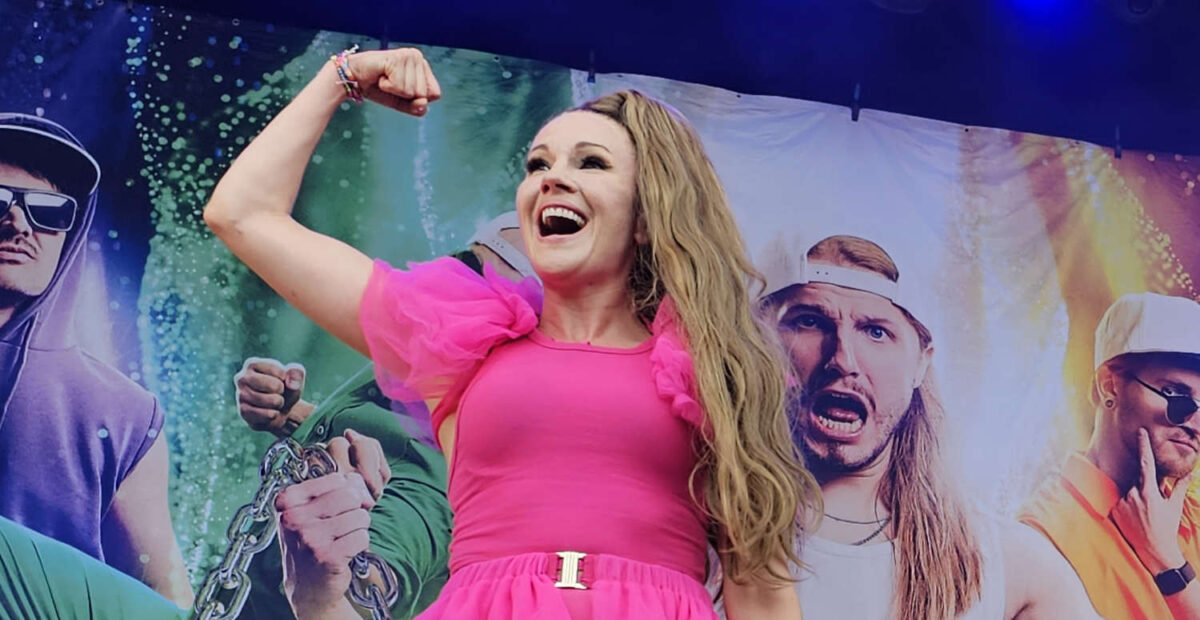 Portion Boysin JaloTiina pulahti paljuun – julkaisi tulikuuman videon