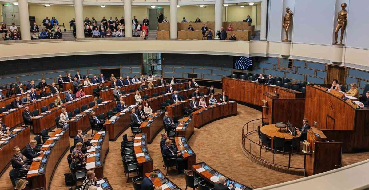 Eduskunta. Kuva: Stara