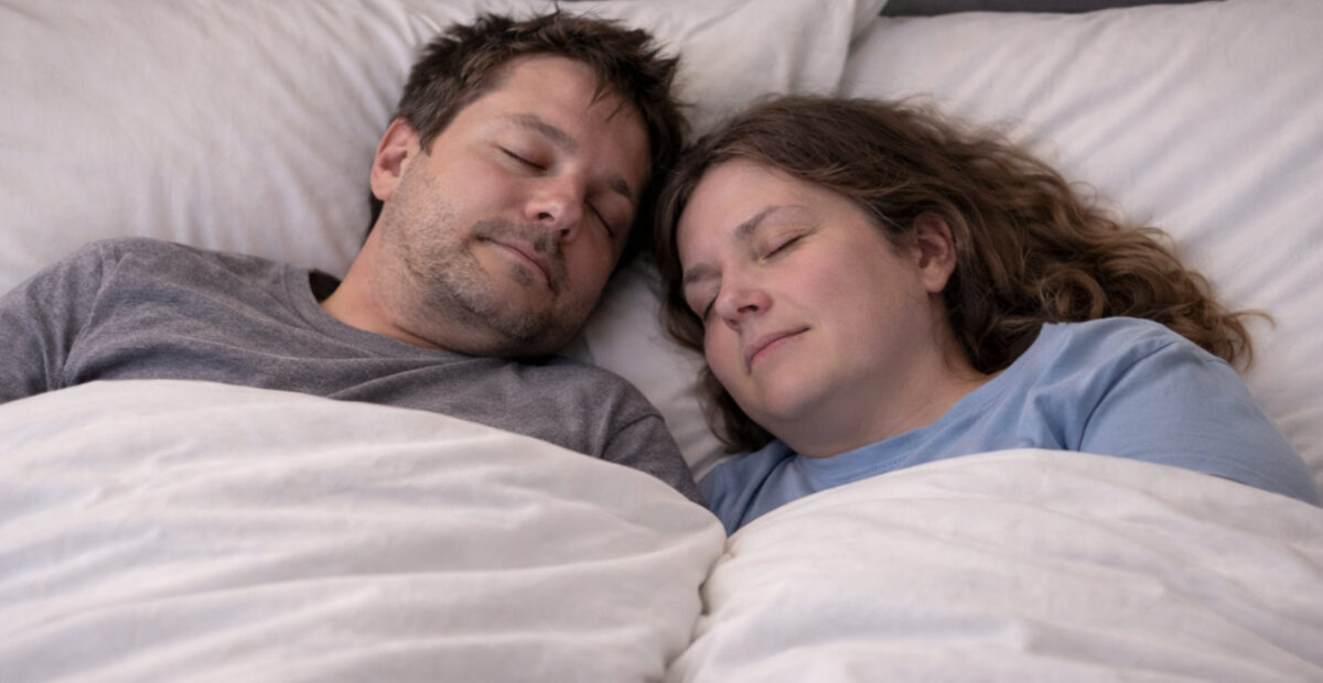 Nukkuva pariskunta. Kuva: Stara