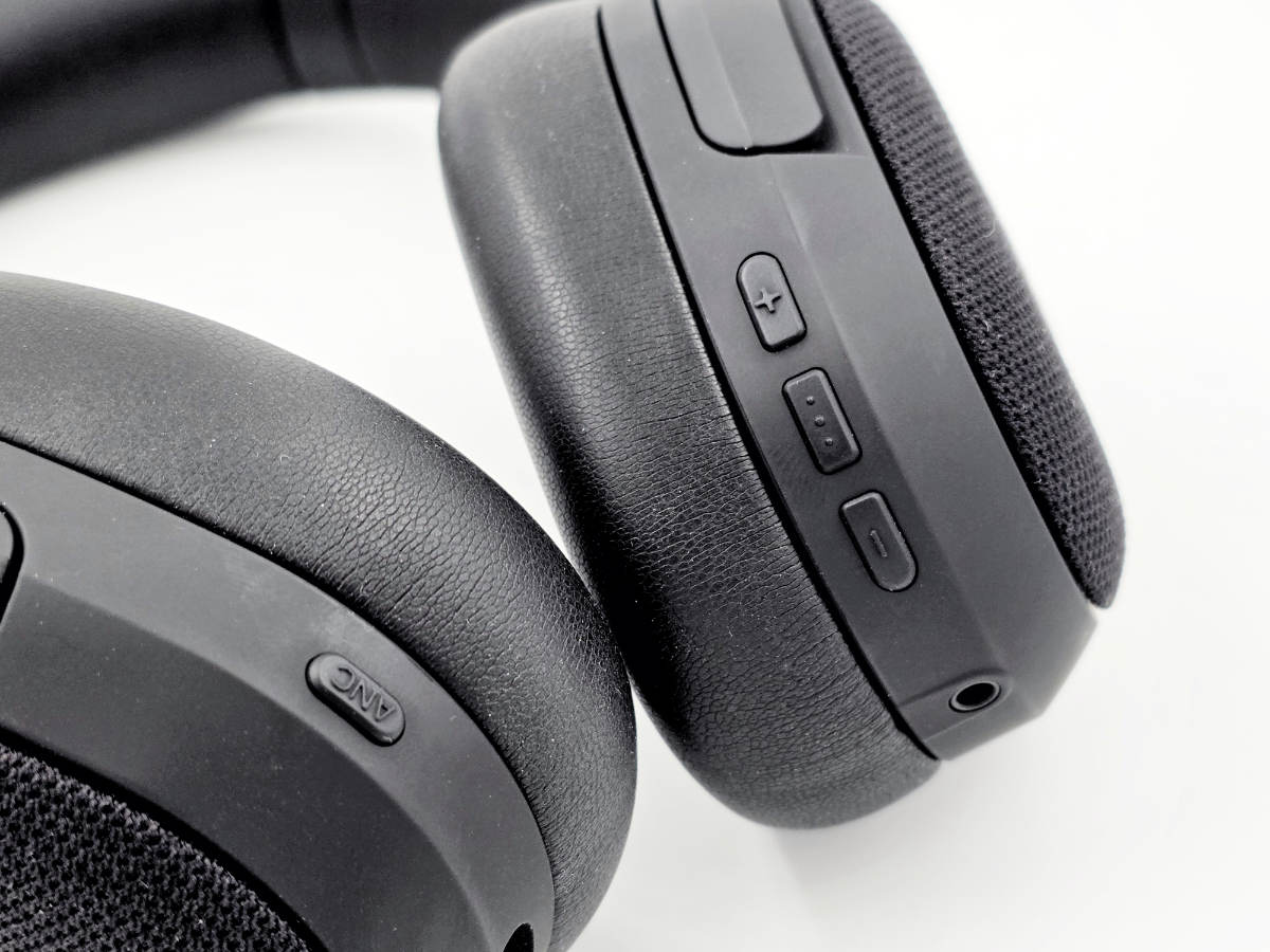 Valco VMK25.2 kuulokkeiden ohjausnapit