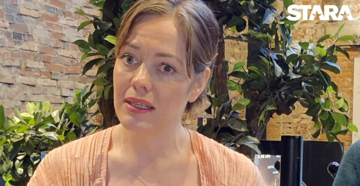 Oona Airola on Kaunis rietas onnellinen -elokuvan päätähti. Kuva: Stara