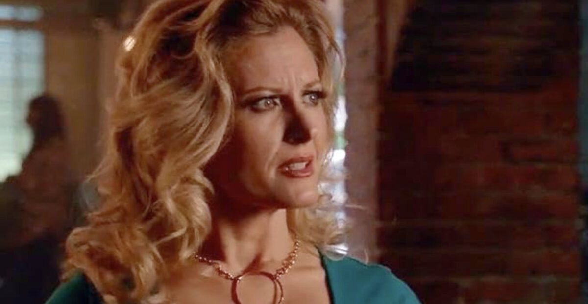 Carrie Anne Fleming elokuvassa iZombie