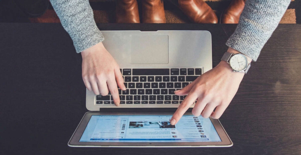 Internet ja tietokone. Kuvituskuva: Stara