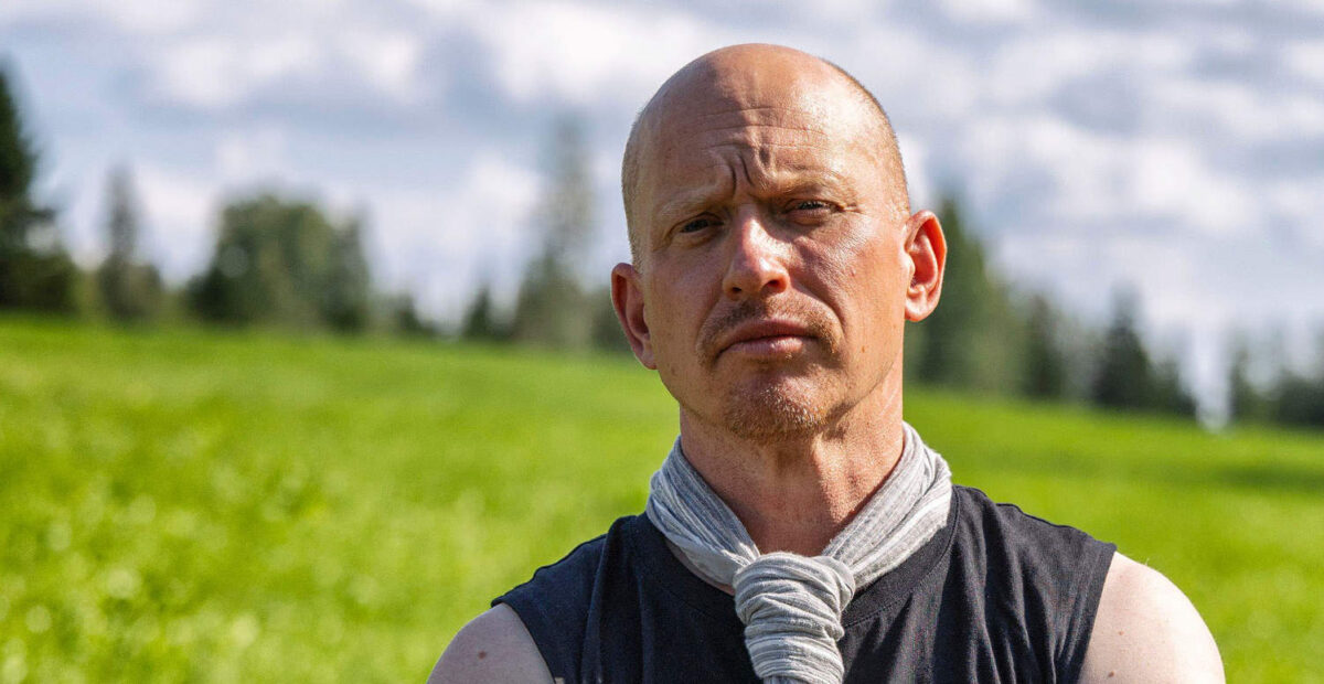 Riiko Sakkinen Farmi Suomi -ohjelmassa. Kuva: Alpertti Rieskjärvi