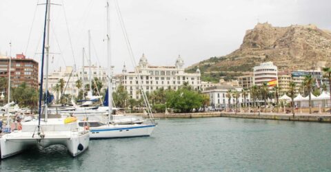 Alicante satamaa