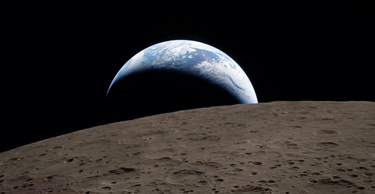 Kuunlasku. Kuva: NASA