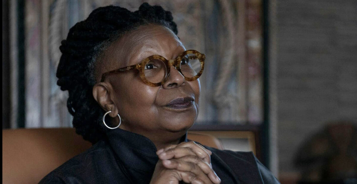 Whoopi Goldberg elokuvassa Harlem (2021)