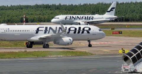 Finnair Airbus A321 ja A320 -lentokoneet
