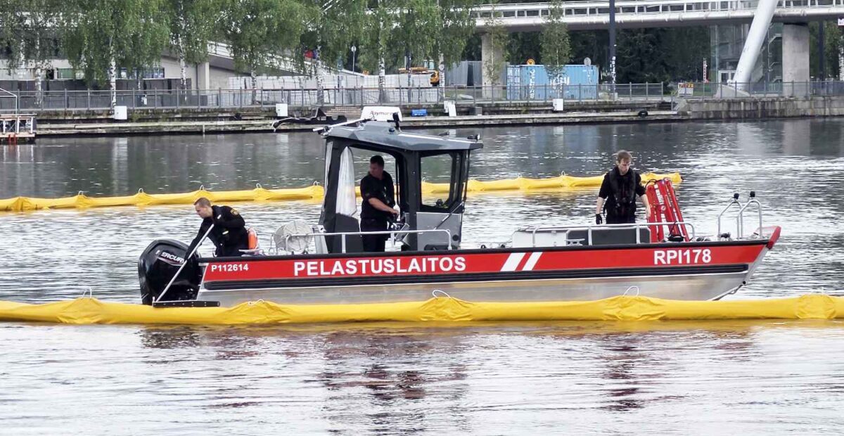Pelastuslaitos ja öljypuomit