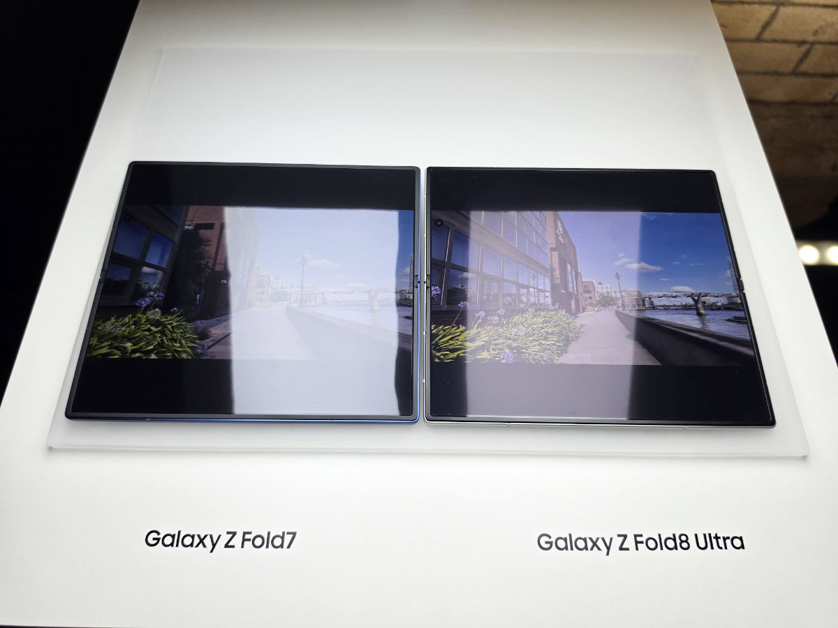 Samsung Galaxy Fold8 Ultra