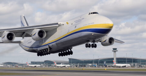 Antonov AN-124 Heathrow